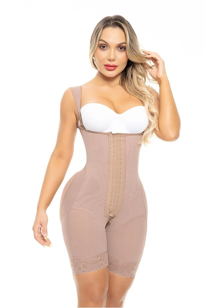 Faja Short Media Pierna Tirante Ancho con 3 Filas de Broches Realce Magic | Bella Michell FP1566