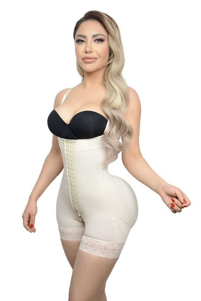 Faja Short Reloj de Arena Strapless Doble Talla con 3 Filas de Broches Realce Bootylicious | Bella Michell FP1570