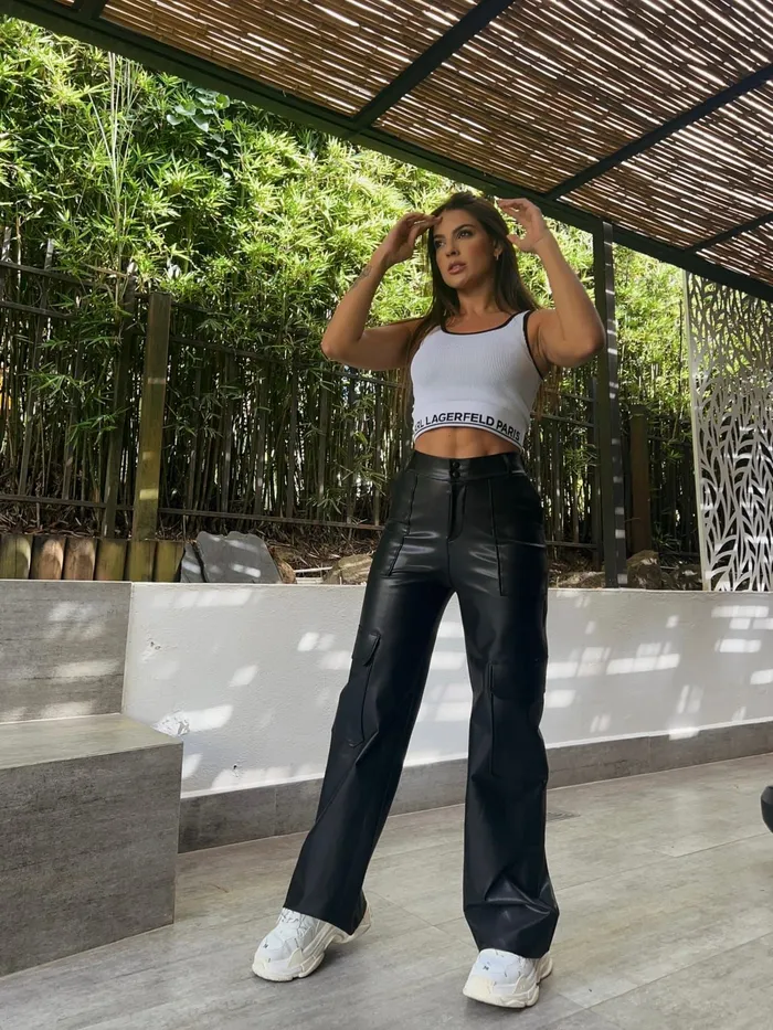 Pantalón Brandfit Efecto Cuero BQ94 Cargo