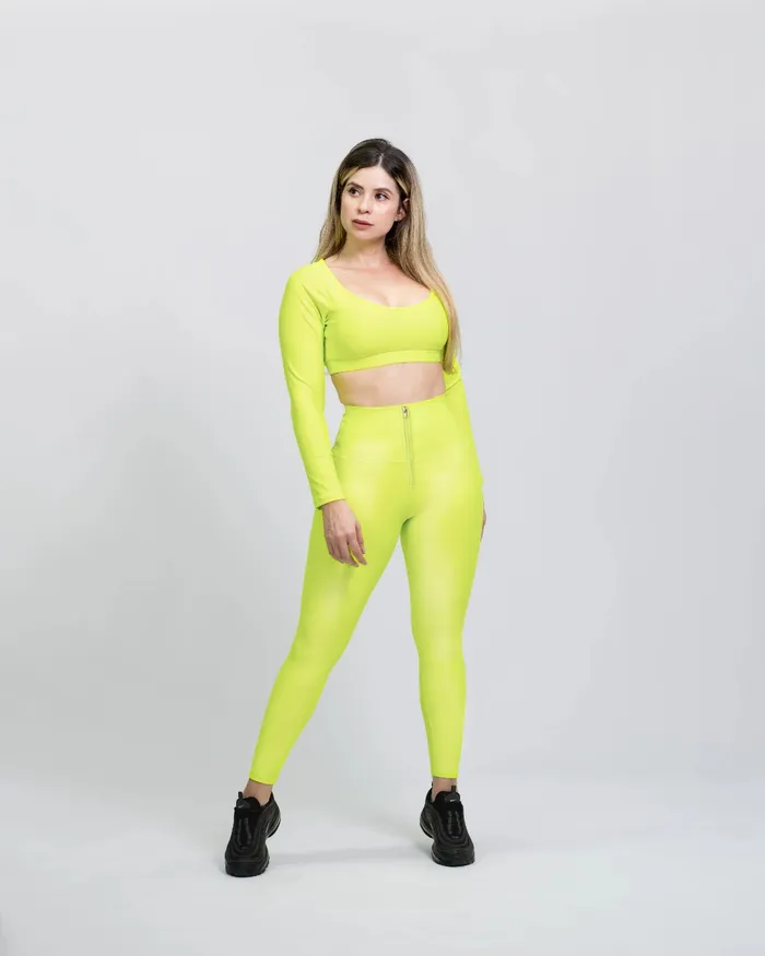 Legging Brandfit Efecto Cuero B001 Amarillo Neon con Cierre